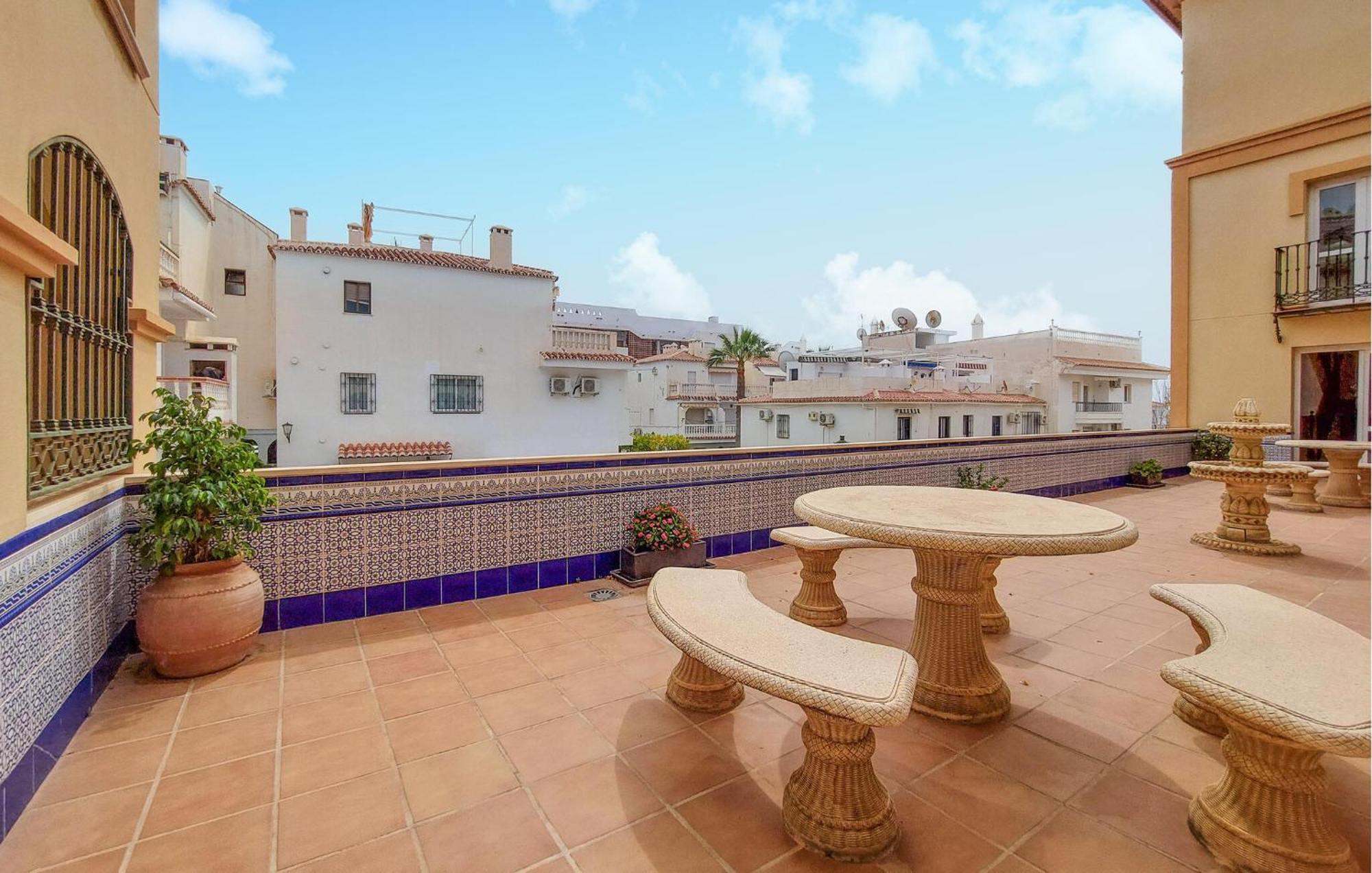2 Bedroom Stunning In Apartment *